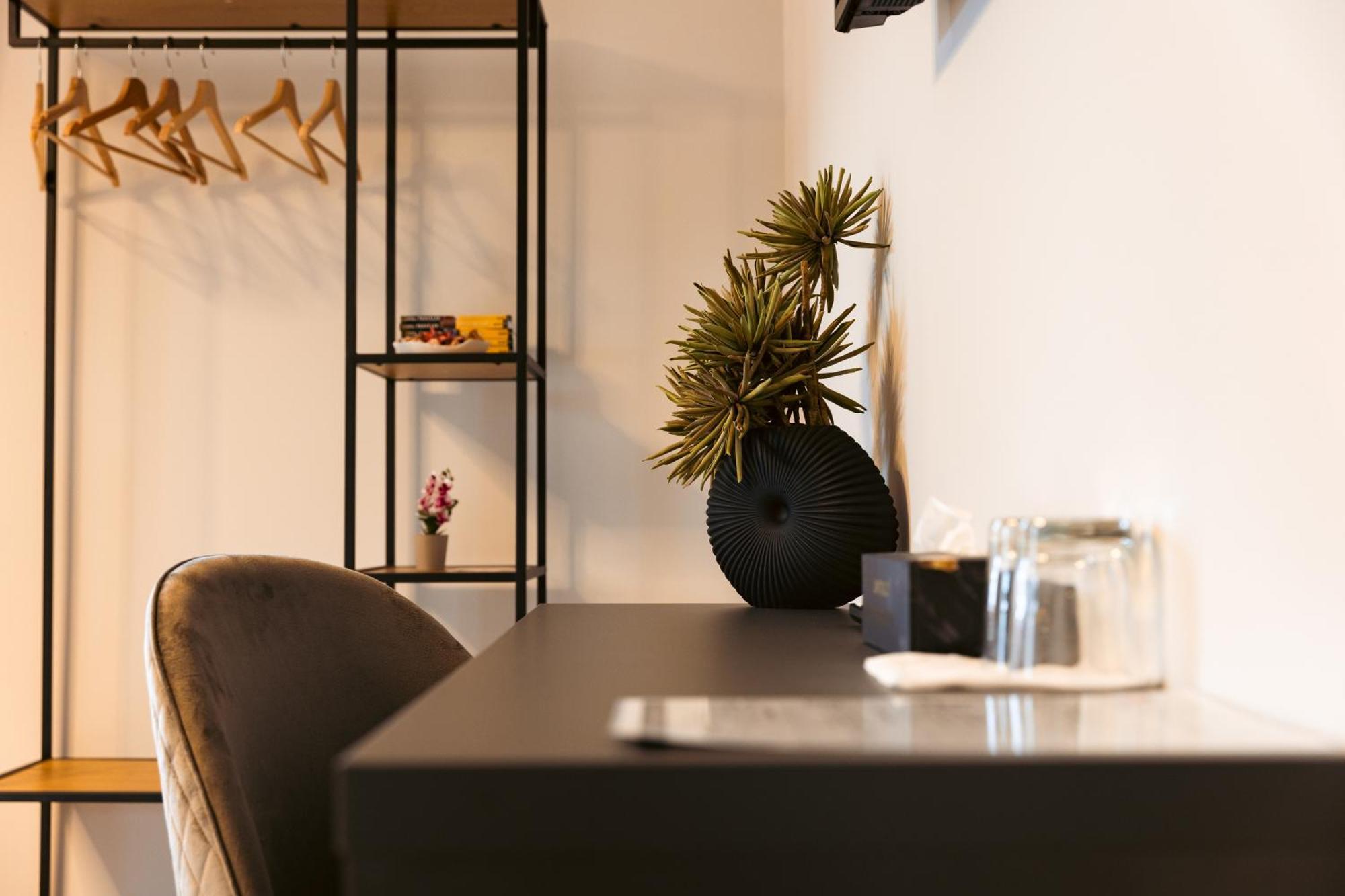 Epic Boutique Hotel ซีบิว ภายนอก รูปภาพ