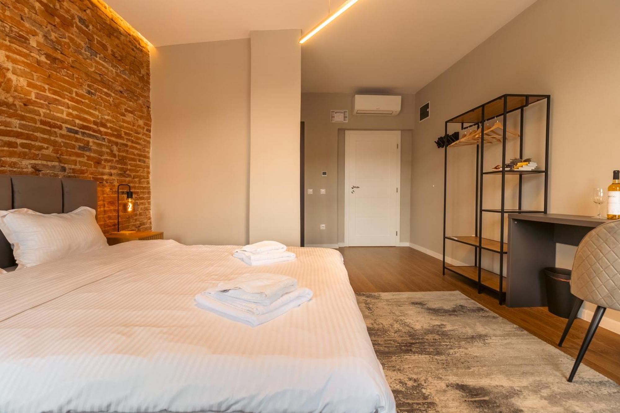 Epic Boutique Hotel ซีบิว ภายนอก รูปภาพ