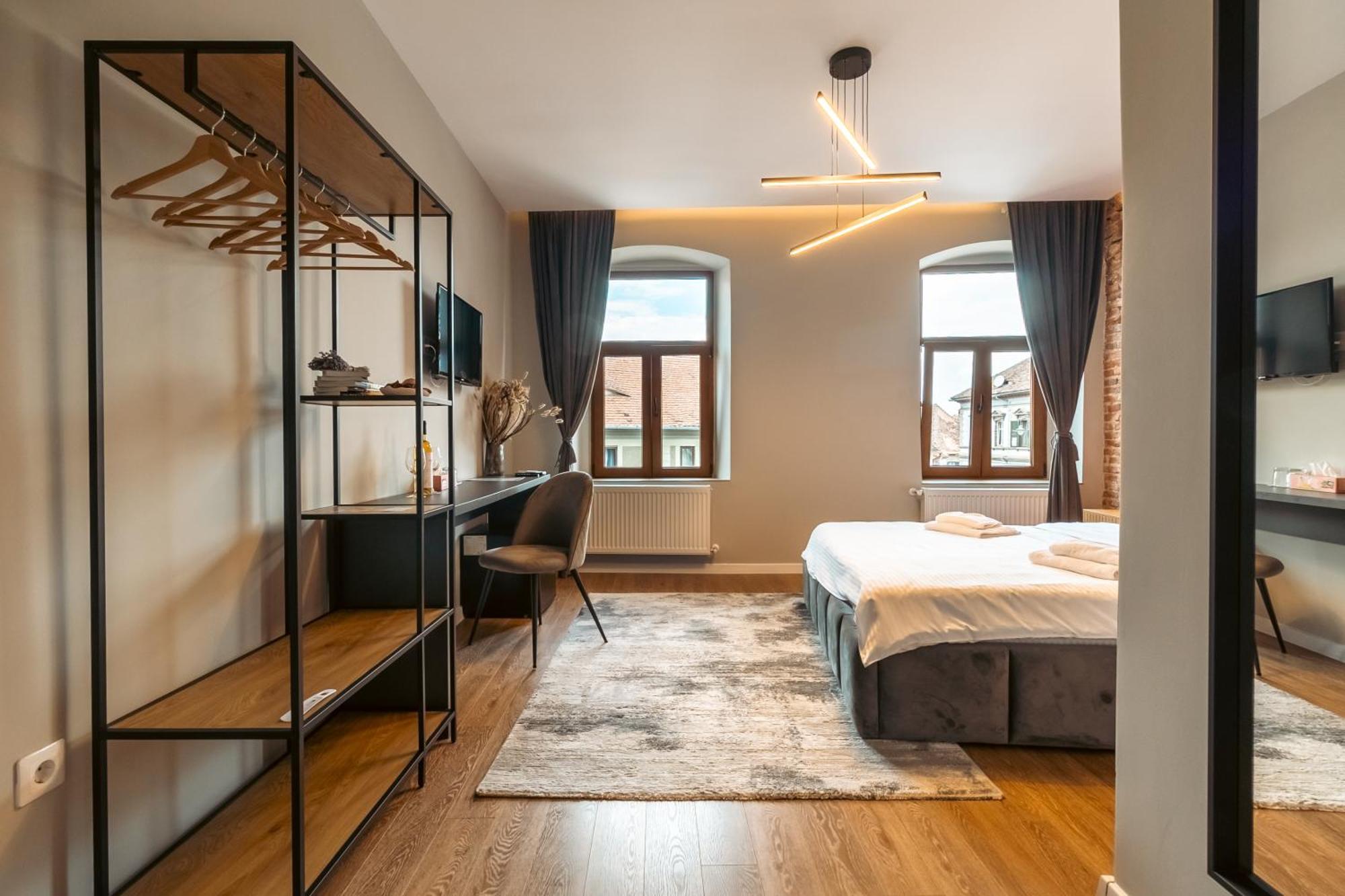 Epic Boutique Hotel ซีบิว ภายนอก รูปภาพ